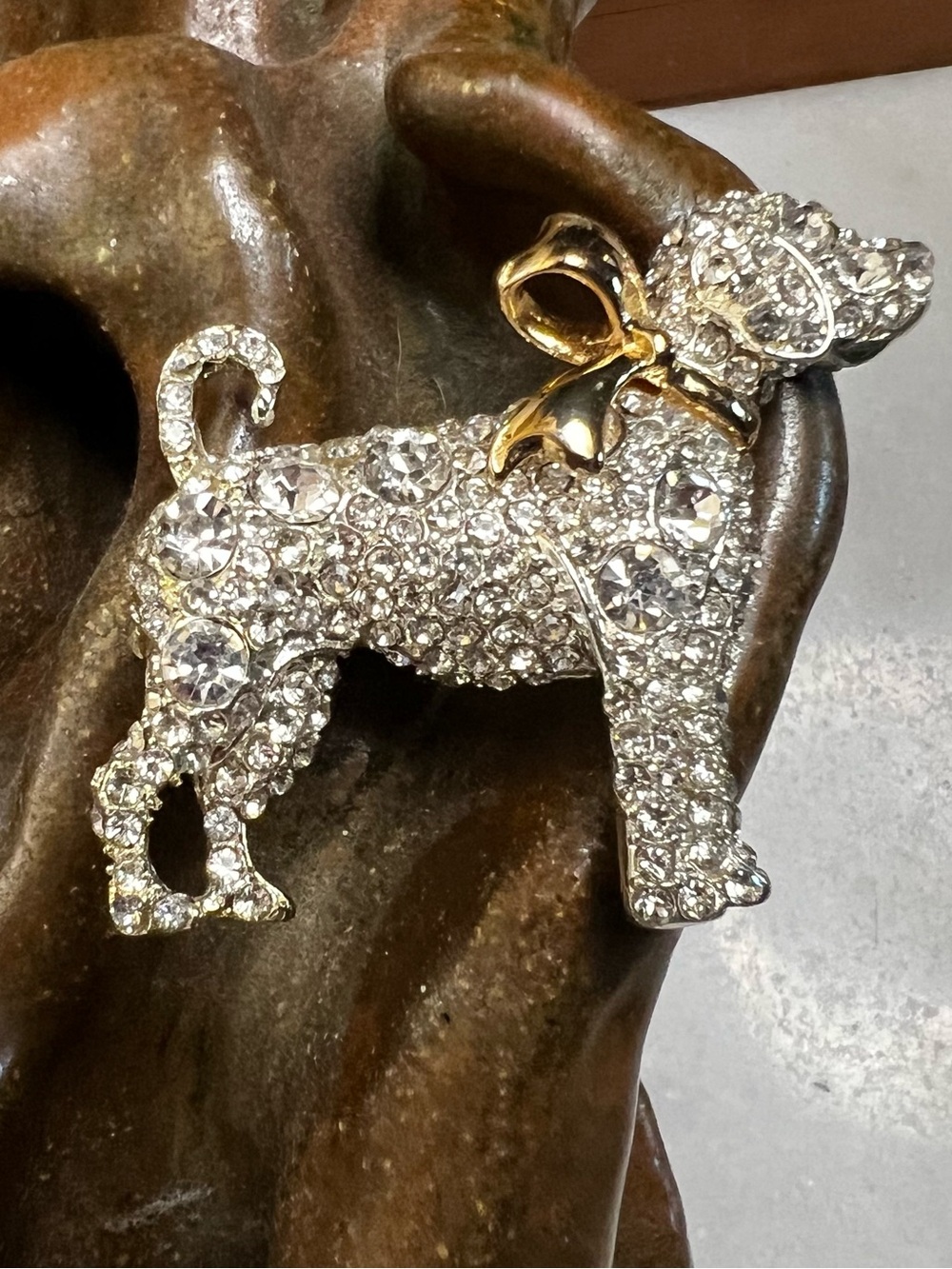 Dog Silver Gold Tone Clear Rhinestones Big Gold Bow Napier Lab Puppy Brooch Pin